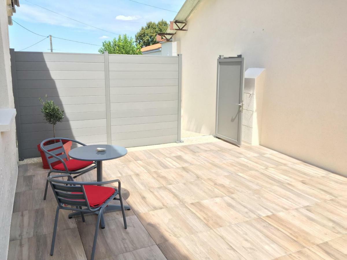 Le Margouillat Apartment Vibrac  Екстериор снимка